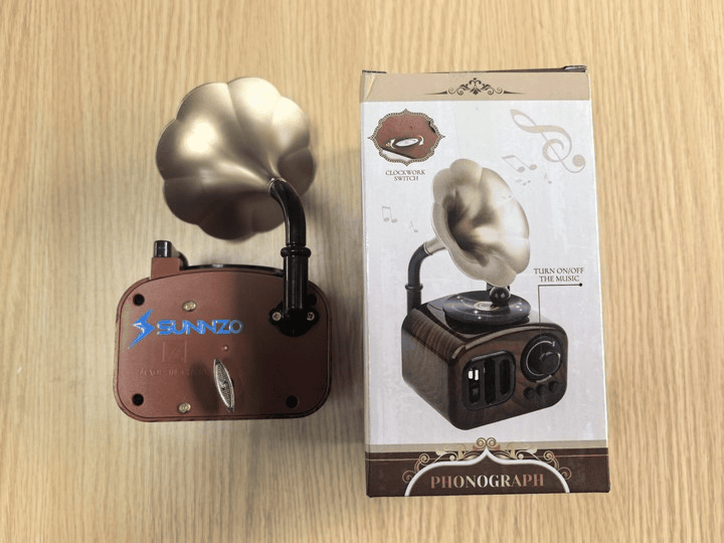 SUNNZO Phonographs