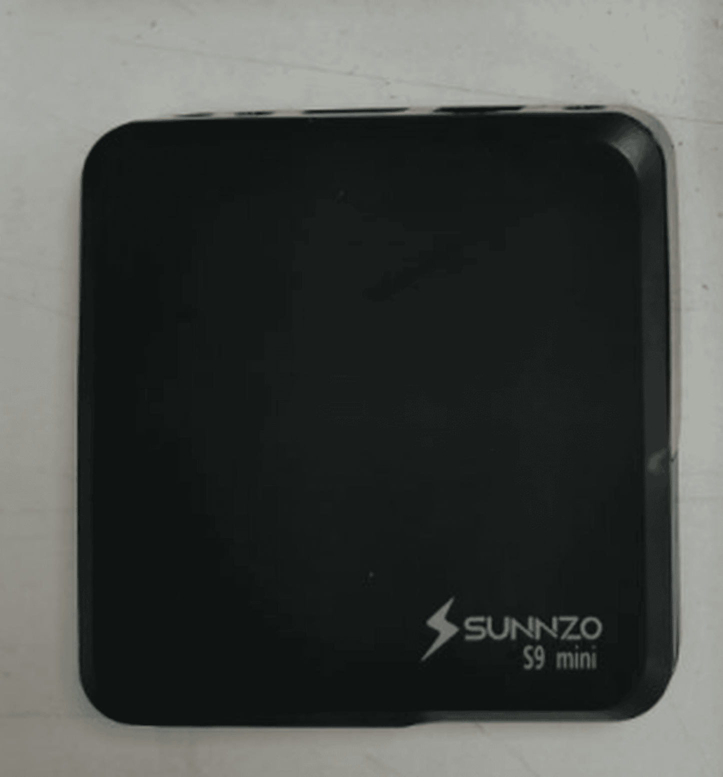 SUNNZO Portable media players